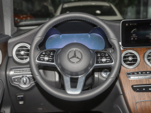 2022款300 L 4MATIC 动感型 方向盘
