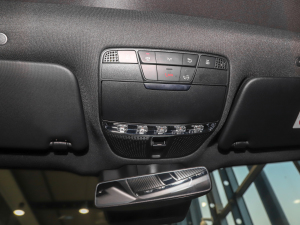 2022300 L 4MATIC Ӹ п؅^