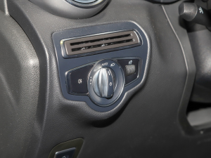 2022300 L 4MATIC Ӹ п؅^(q)