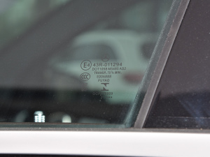 2022300 L 4MATIC A ^