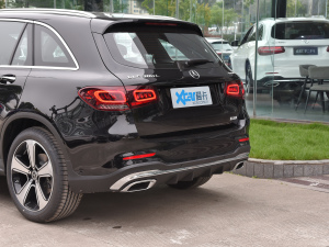 2022300 L 4MATIC A ^