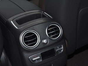 2022300 L 4MATIC A п؅^