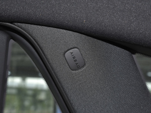 2022300 L 4MATIC A п؅^