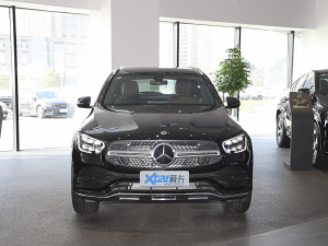 2022款改款 260 L 4MATIC 动感型 正前