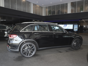 2022Ŀ 260 L 4MATIC Ӹ w^