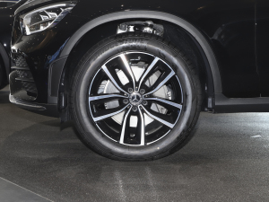 2022款改款 260 L 4MATIC 动感型 轮圈