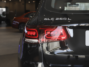 2022Ŀ 260 L 4MATIC Ӹ ^