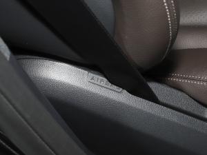 2022Ŀ 260 L 4MATIC (dng) п؅^(q)