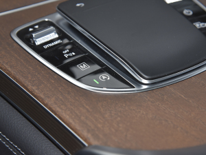 2022Ŀ 300 L 4MATIC A п؅^