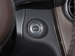 2022Ŀ 300 L 4MATIC A п؅^