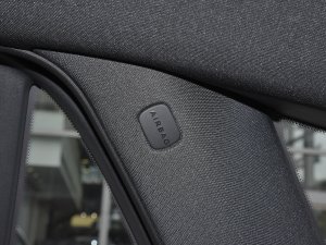 2022Ŀ 300 L 4MATIC A п؅^(q)