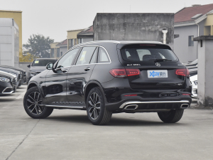 2022款改款 300 L 4MATIC 动感型 左后45度