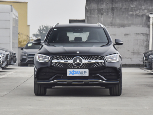 2022款改款 300 L 4MATIC 动感型 正前