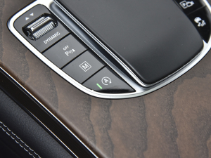 2022Ŀ 300 L 4MATIC Ӹ п؅^(q)