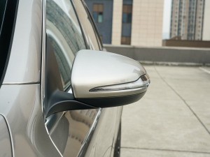 2022260 L 4MATIC A ^