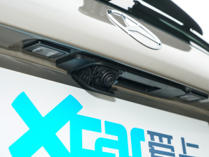 2022260 L 4MATIC A ^