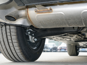 2022260 L 4MATIC A ^