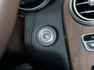 2022260 L 4MATIC A п؅^