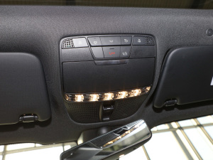 2022Ŀ 260 L 4MATIC Ӹ п؅^