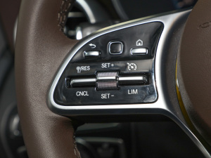 2022Ŀ 260 L 4MATIC Ӹ п؅^