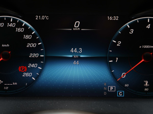 2022Ŀ 260 L 4MATIC Ӹ п؅^