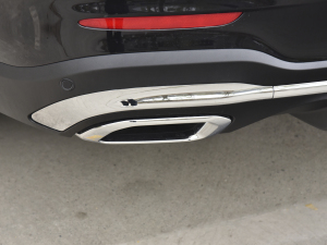 2022款改款三 GLC 260 L 4MATIC 动感型 排气管