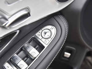 2022Ŀ GLC 260 L 4MATIC Ӹ п؅^