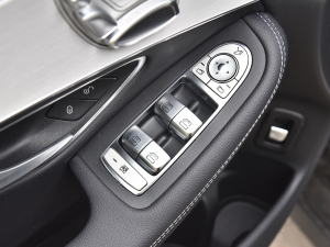 2022Ŀ GLC 260 L 4MATIC Ӹ п؅^