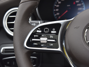 2022Ŀ GLC 260 L 4MATIC Ӹ п؅^