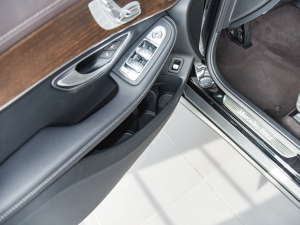 2022Ŀ GLC 260 L 4MATIC A ǰTg