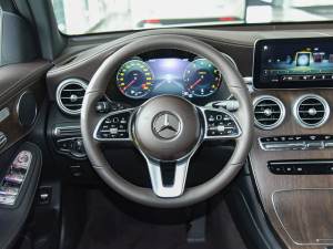 2022款改款二 GLC 260 L 4MATIC 豪华型 方向盘