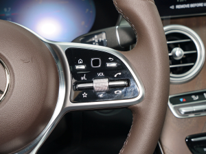 2022GLC 300 L 4MATIC Ӹذ {