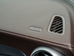 2022GLC 300 L 4MATIC Ӹذ п؅^