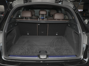 2022款改款二 GLC 300 L 4MATIC 豪华型 行李厢空间