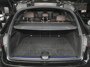 2022款改款二 GLC 300 L 4MATIC 豪华型 空间座椅
