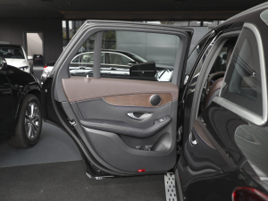 2022Ŀ GLC 300 L 4MATIC A ܇T