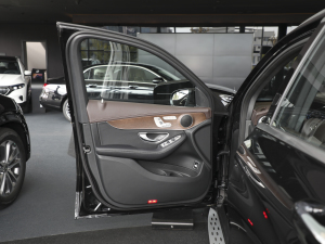 2022Ŀ GLC 300 L 4MATIC A {λ܇T