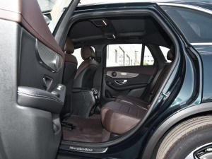 2022款改款 GLC 300 L 4MATIC 动感型臻藏版 后排空间