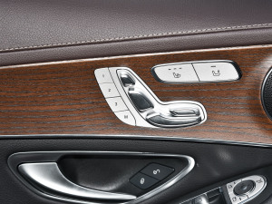 2022款改款 GLC 300 L 4MATIC 动感型臻藏版 主驾驶座椅调节