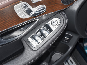 2022Ŀ GLC 300 L 4MATIC Ӹذ {܇ƅ^(q)	