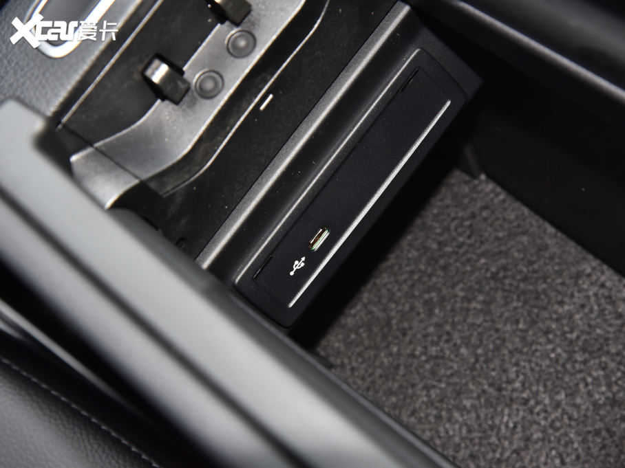 2022YGLA Ŀ GLA 200