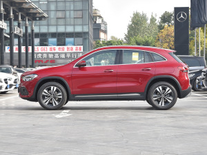 2022款GLA 200 正侧（左）