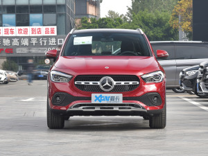 2022款GLA 200 正前
