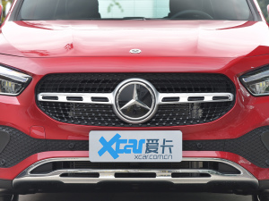 2022款GLA 200 中网