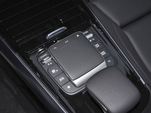 2022Ŀ GLA 180 {(dio)(ji)