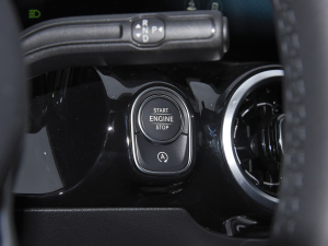 2022Ŀ GLA 180 п؅^(q)