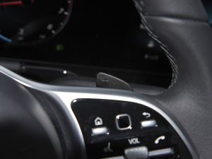 2022Ŀ GLA 180 п؅^(q)