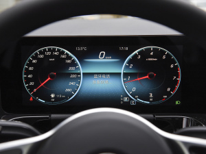 2022Ŀ GLA 180 п؅^(q)