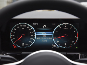 2022Ŀ GLA 180 п؅^(q)