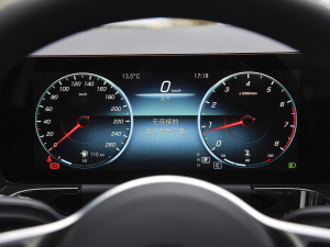 2022Ŀ GLA 180 п؅^(q)